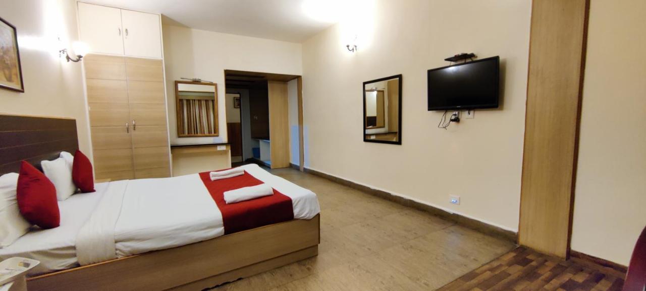 Sapphire Grand Ooty Hotel Kültér fotó